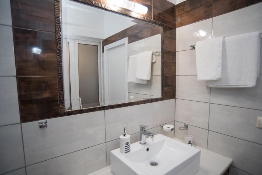 Nicks Cosy Apartment Lefkada City Екстер'єр фото