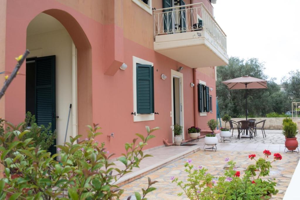 Nicks Cosy Apartment Lefkada City Екстер'єр фото